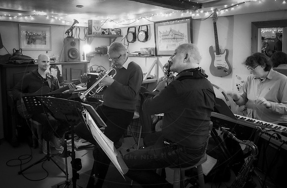 NMPB-5365BW